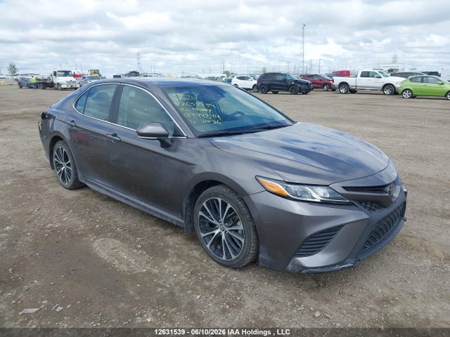 12631539 :رقم المزاد ، 4T1J11AK8LU978844 vin ، 2020 Toyota Camry Se مزاد بيع