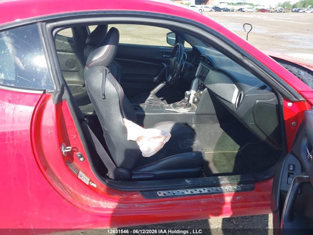 12631546 :رقم المزاد ، JF1ZCAC13E8605749 vin ، 2014 Subaru Brz 2.0 Limited مزاد بيع