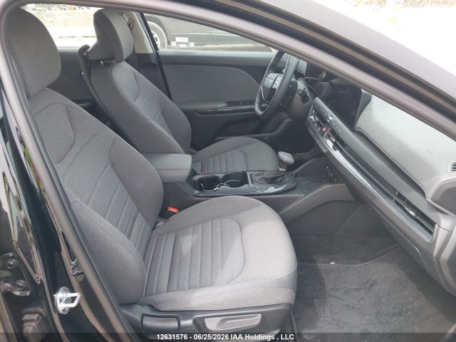 2025 Kia K4 Ex მანქანა იყიდება აუქციონზე, vin: 3KPFU4DE2SE131291, აუქციონის ნომერი: 12631576