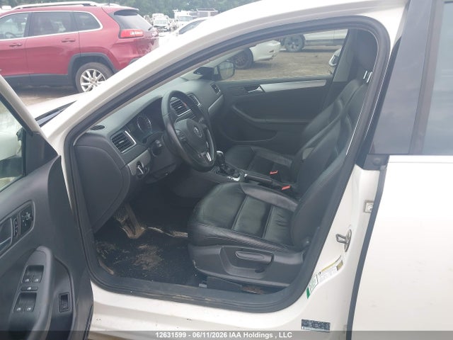 Продажа на аукционе авто 2012 Volkswagen Jetta Sel, vin: 3VWLX7AJ0CM393988, номер лота: 12631599