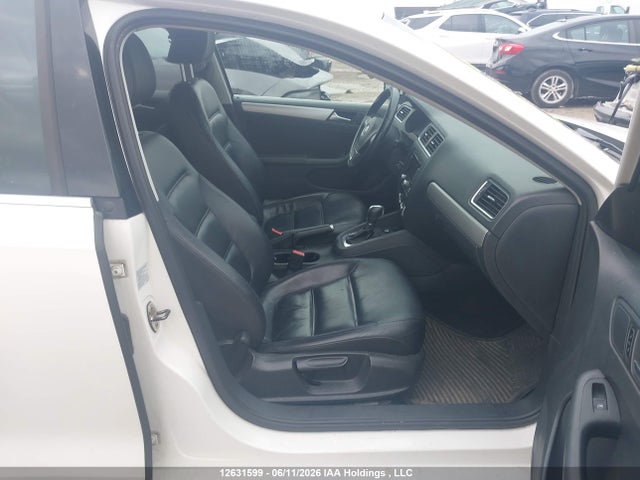 Продажа на аукционе авто 2012 Volkswagen Jetta Sel, vin: 3VWLX7AJ0CM393988, номер лота: 12631599