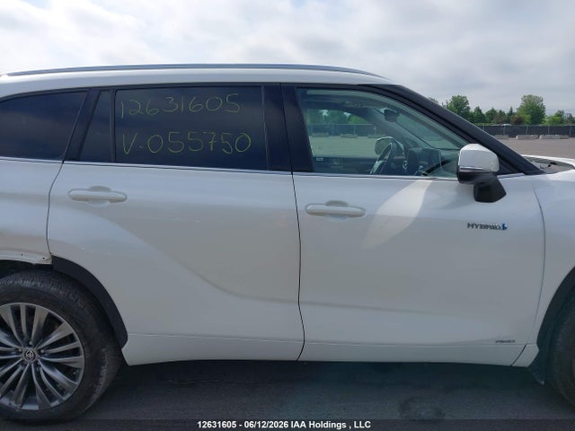 12631605 :رقم المزاد ، 5TDEBRCH7MS055750 vin ، 2021 Toyota Highlander Hybrid Limited مزاد بيع