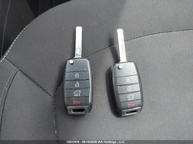 2016 Kia Soul Lx/lx+ მანქანა იყიდება აუქციონზე, vin: KNDJN2A21G7395762, აუქციონის ნომერი: 12631616