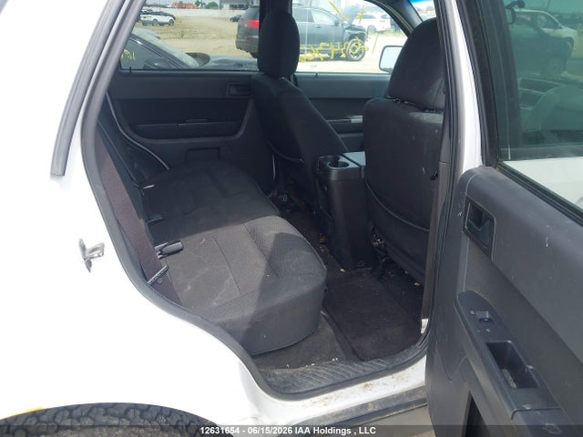 2009 Ford Escape Xlt მანქანა იყიდება აუქციონზე, vin: 1FMCU93719KB45740, აუქციონის ნომერი: 12631654