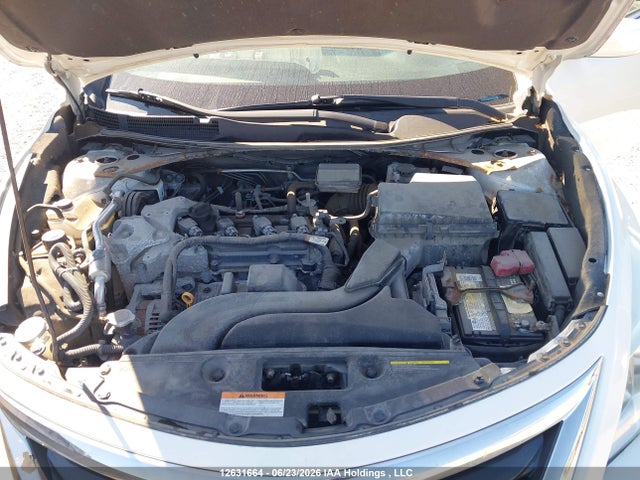 2015 Nissan Altima 2.5/2.5 S/2.5 Sl/2.5 Sv მანქანა იყიდება აუქციონზე, vin: 1N4AL3AP4FN876922, აუქციონის ნომერი: 12631664
