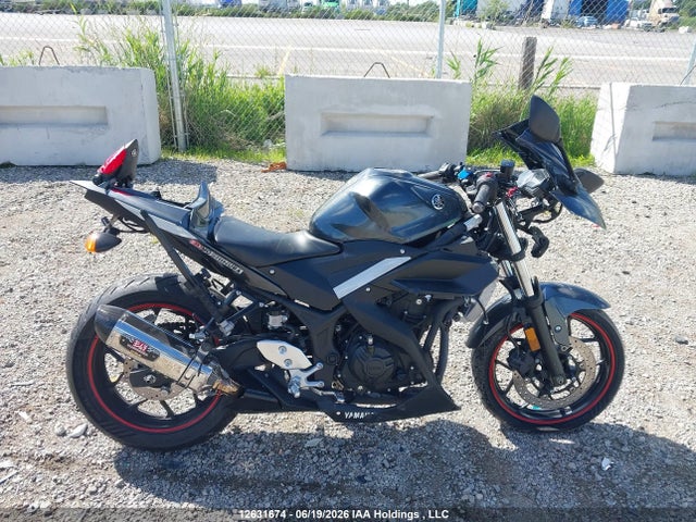 Yamaha YZFR3 2015 MH3RH06N5FK002909 Image 13