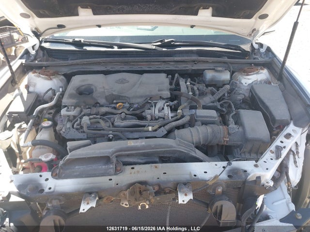 2018 Toyota Camry Hybrid Le მანქანა იყიდება აუქციონზე, vin: 4T1B31HK1JU002583, აუქციონის ნომერი: 12631719