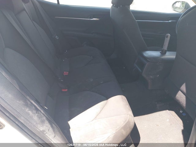 2018 Toyota Camry Hybrid Le მანქანა იყიდება აუქციონზე, vin: 4T1B31HK1JU002583, აუქციონის ნომერი: 12631719