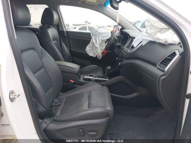 12631731 :رقم المزاد ، KM8J3CA28GU188570 vin ، 2016 Hyundai Tucson Limited مزاد بيع