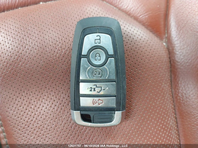 2022 Ford F-350 King Ranch მანქანა იყიდება აუქციონზე, vin: 1FT8W3BT2NEE27166, აუქციონის ნომერი: 12631757
