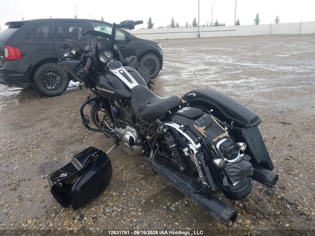 Harley-Davidson Fltrx Road Glide 2015 5HD1KHMA9FB665578 Image 3