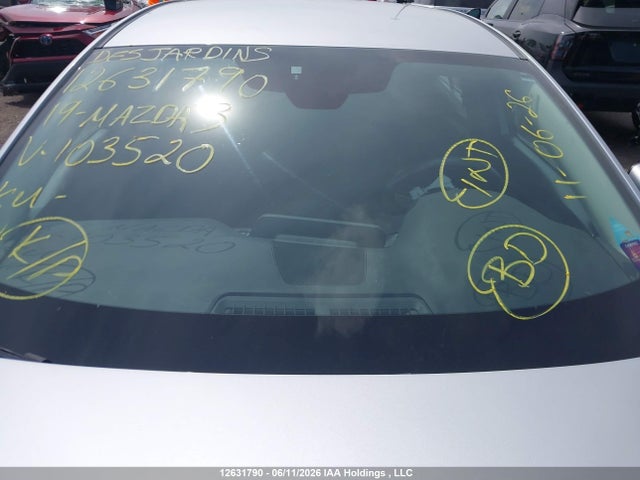 Mazda 3 2019 3MZBPAB70KM103520 Image 17