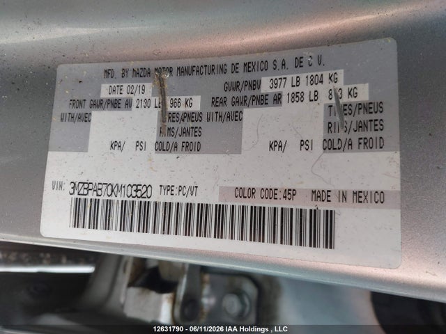Mazda 3 2019 3MZBPAB70KM103520 Image 9