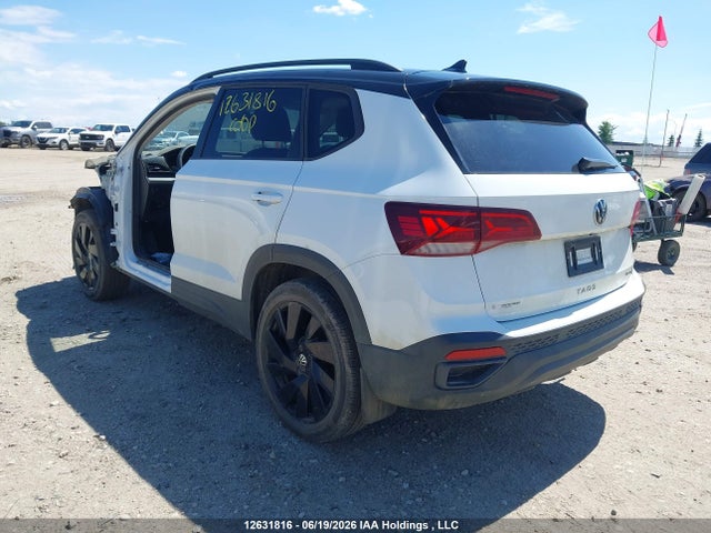 2024 Volkswagen Taos Comfortline Black Edition მანქანა იყიდება აუქციონზე, vin: 3VVLX7B25RM078608, აუქციონის ნომერი: 12631816