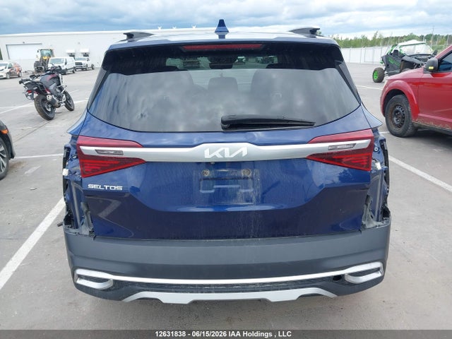 KNDEUCAA5N7329858 KIA SELTOS EX