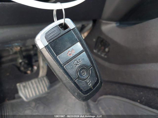 2017 Ford Fusion Hybrid Hybrid მანქანა იყიდება აუქციონზე, vin: 3FA6P0LU9HR127870, აუქციონის ნომერი: 12631867