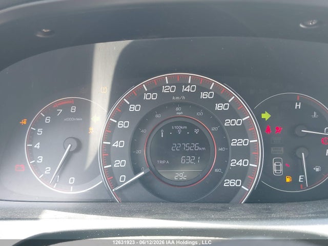 Aukcja sprzedaży 2013 Honda Accord, vin: 1HGCT1A74DA801196, numer aukcji: 12631923