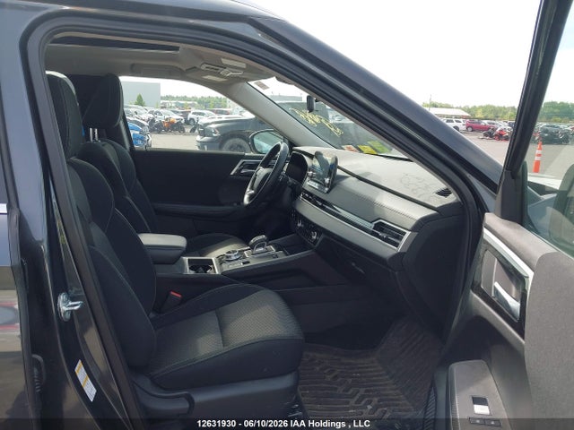 12631930 :رقم المزاد ، JA4T5VA9XSZ610389 vin ، 2025 Mitsubishi Outlander Se مزاد بيع