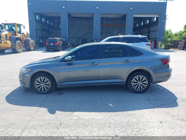 12631952 :رقم المزاد ، 3VWE57BU5MM074580 vin ، 2021 Volkswagen Jetta مزاد بيع
