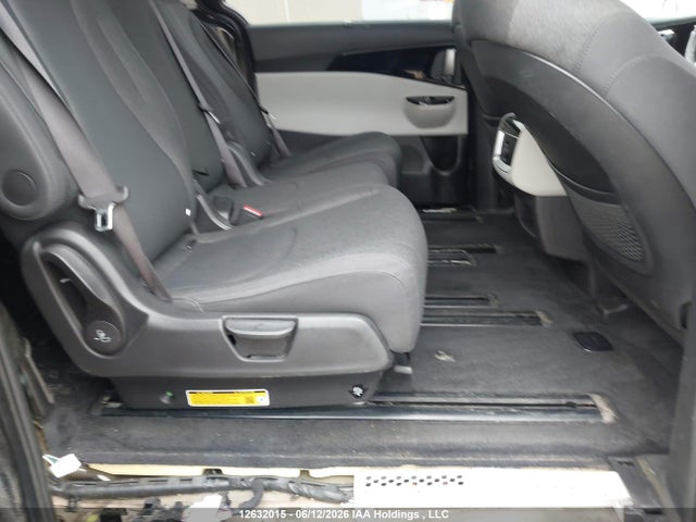 KIA Carnival Lx 2024 KNDNB5H35R6324003 Image 8