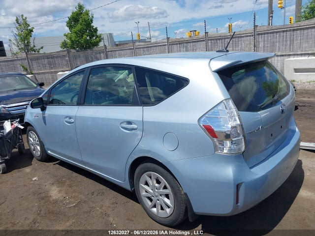 Toyota PRIUS V 2014 JTDZN3EU6EJ002049 Image 15