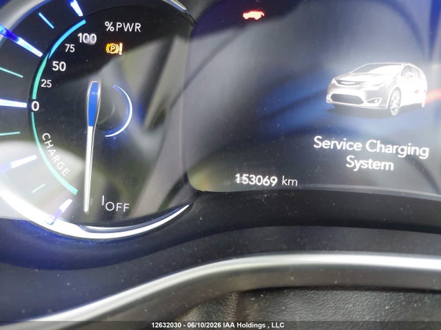 Chrysler Pacifica Hybrid Limited 2018 2C4RC1N78JR236672 Image 14