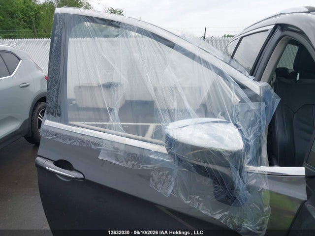 Chrysler Pacifica Hybrid Limited 2018 2C4RC1N78JR236672 Image 18