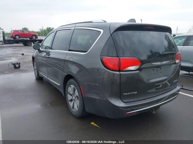 Chrysler Pacifica Hybrid Limited 2018 2C4RC1N78JR236672 Image 3
