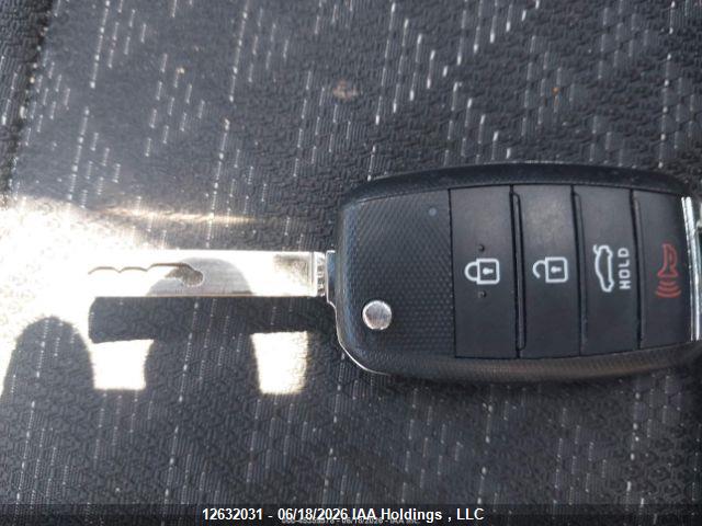 12632031 :رقم المزاد ، 3KPA25ADXLE258728 vin ، 2020 Kia Rio مزاد بيع