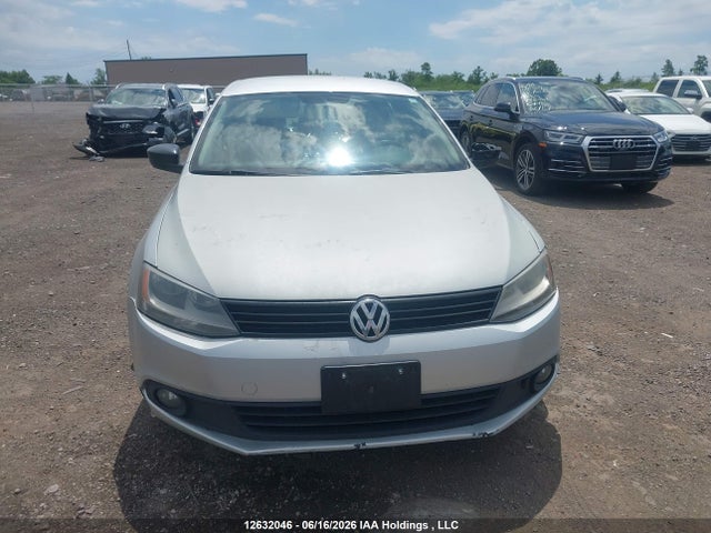 Продаж на аукціоні авто 2011 Volkswagen Jetta S, vin: 3VW2K7AJ0BM338756, номер лоту: 12632046