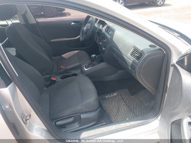 Продаж на аукціоні авто 2011 Volkswagen Jetta S, vin: 3VW2K7AJ0BM338756, номер лоту: 12632046
