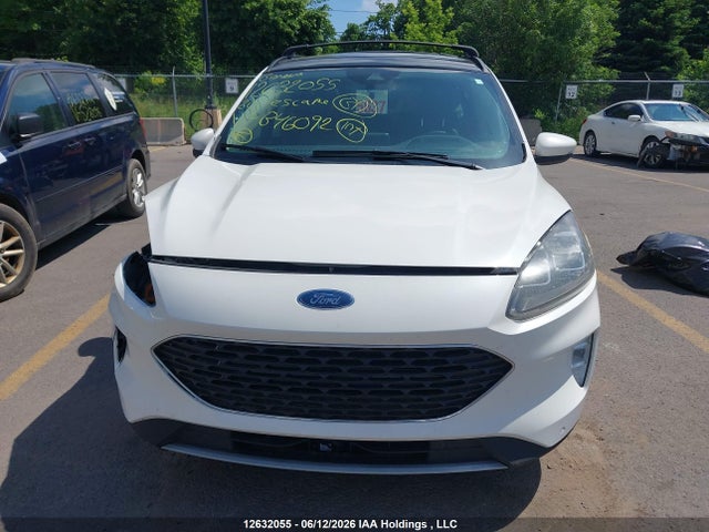 12632055 :رقم المزاد ، 1FMCU9DZ3LUB46092 vin ، 2020 Ford Escape Titanium Hybrid مزاد بيع
