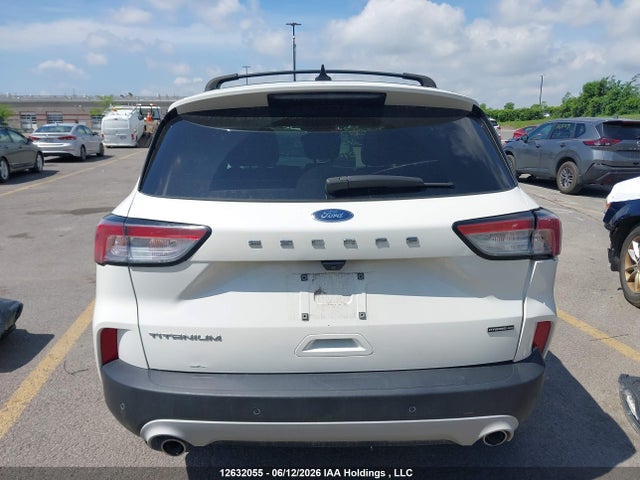 12632055 :رقم المزاد ، 1FMCU9DZ3LUB46092 vin ، 2020 Ford Escape Titanium Hybrid مزاد بيع