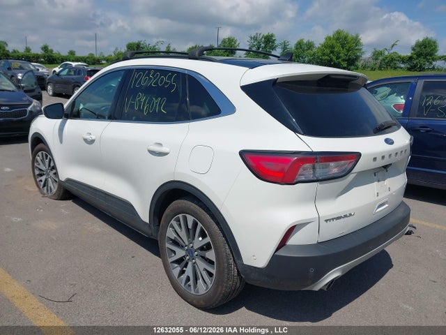 12632055 :رقم المزاد ، 1FMCU9DZ3LUB46092 vin ، 2020 Ford Escape Titanium Hybrid مزاد بيع