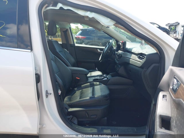 12632055 :رقم المزاد ، 1FMCU9DZ3LUB46092 vin ، 2020 Ford Escape Titanium Hybrid مزاد بيع