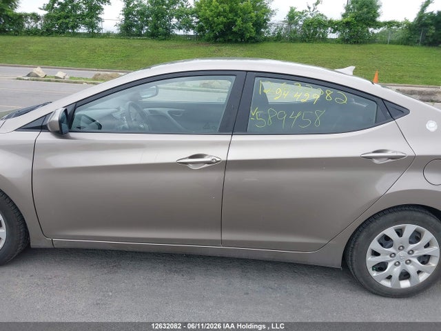 12632082 :رقم المزاد ، 5NPDH4AE9FH589458 vin ، 2015 Hyundai Elantra Se/sport/limited مزاد بيع