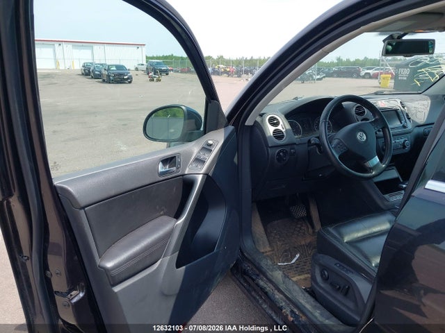 Продажа на аукционе авто 2010 Volkswagen Tiguan Se/sel, vin: WVGBV9AX2AW534556, номер лота: 12632103