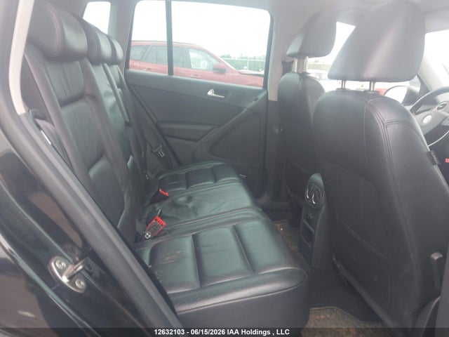 2010 Volkswagen Tiguan Se/sel მანქანა იყიდება აუქციონზე, vin: WVGBV9AX2AW534556, აუქციონის ნომერი: 12632103