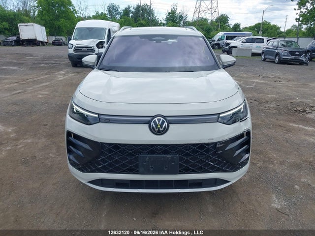 12632120 :رقم المزاد ، 3VVLR7RM0SM009221 vin ، 2025 Volkswagen Tiguan Highline R-line مزاد بيع
