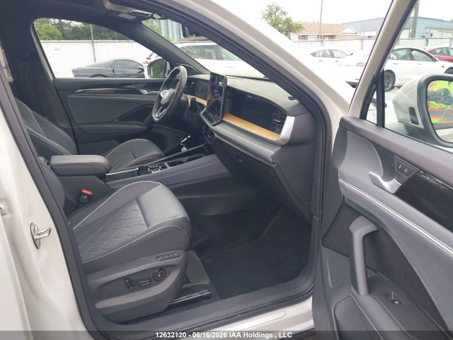 12632120 :رقم المزاد ، 3VVLR7RM0SM009221 vin ، 2025 Volkswagen Tiguan Highline R-line مزاد بيع