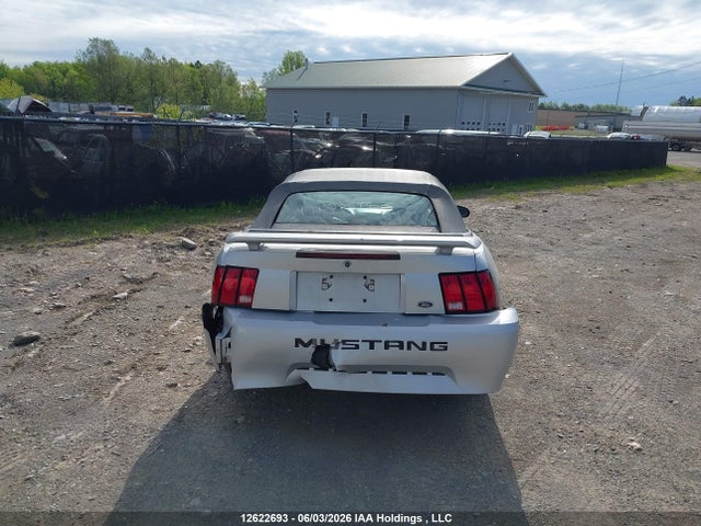 Продажа на аукционе авто 2001 Ford Mustang Convertible, vin: 1FAFP44401F175539, номер лота: 12622693