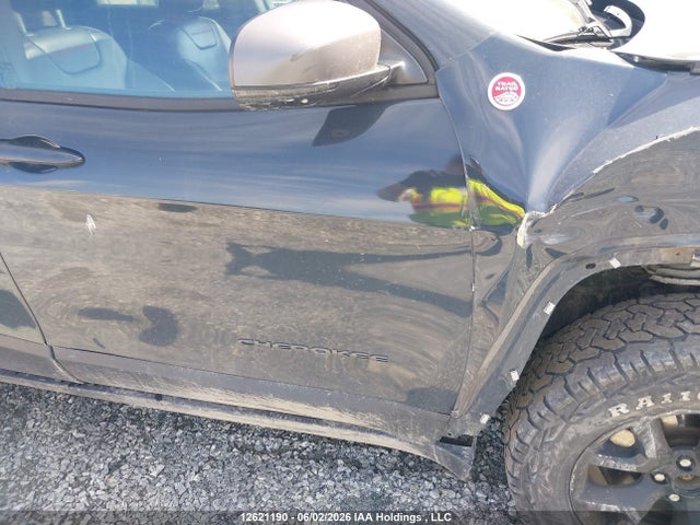 12621190 :رقم المزاد ، 1C4PJMBS4GW201909 vin ، 2016 Jeep Cherokee Trailhawk مزاد بيع