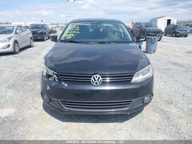 2012 Volkswagen Jetta 2.5l Highline მანქანა იყიდება აუქციონზე, vin: 3VWLX7AJ9CM472981, აუქციონის ნომერი: 12623974