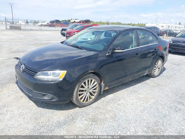 2012 Volkswagen Jetta 2.5l Highline მანქანა იყიდება აუქციონზე, vin: 3VWLX7AJ9CM472981, აუქციონის ნომერი: 12623974