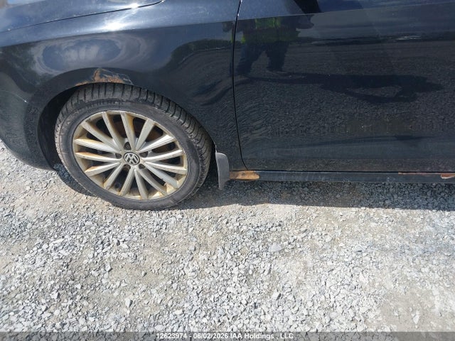 2012 Volkswagen Jetta 2.5l Highline მანქანა იყიდება აუქციონზე, vin: 3VWLX7AJ9CM472981, აუქციონის ნომერი: 12623974