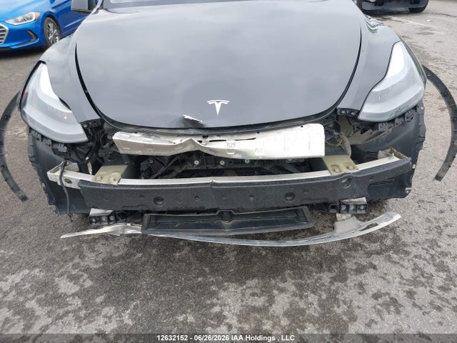 7SAYGDED5RF012812 Tesla Model Y Long Range/rwd