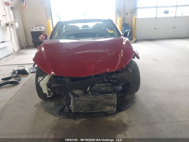 KMHD84LF7JU633876 Hyundai Elantra