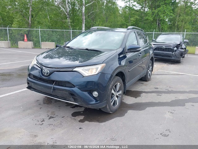 Toyota Rav4 Xle 2017 2T3RFREV3HW564618 Image 2