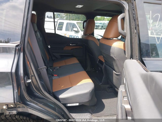 Продаж на аукціоні авто 2024 Lexus Gx 550, vin: JTJTBCDX3R5005318, номер лоту: 12632167