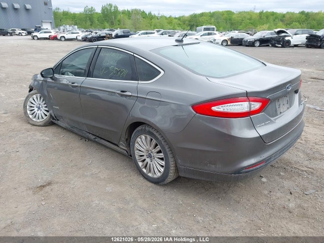 2013 Ford Fusion Se Hybrid მანქანა იყიდება აუქციონზე, vin: 3FA6P0LU0DR353211, აუქციონის ნომერი: 12621026